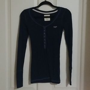 Dark blue hollister long sleeve (small)
